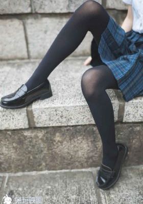美乳女教师_欧美在线观看